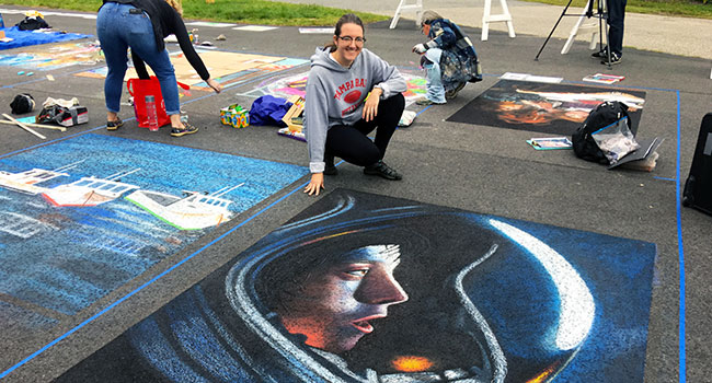 Alien street chalk art